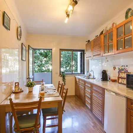 Avenida Da Liberdade * Albufeira